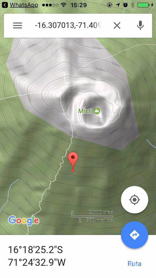 $!Joven es rescatado de volcán tras compartir su ubicación por WhatsApp