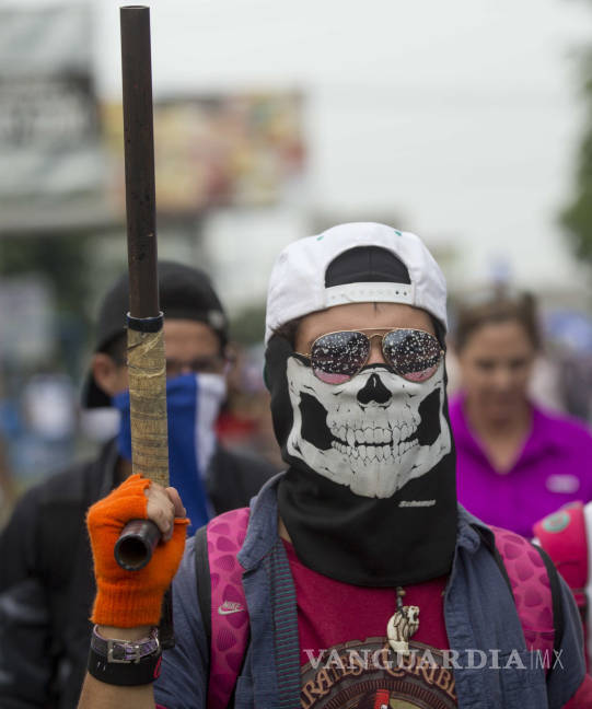 $!Miles de jóvenes marchan en Nicaragua, piden &quot;que se vaya Ortega&quot;