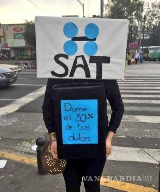 $!Este Halloween está lleno de dulces, trucos... y memes