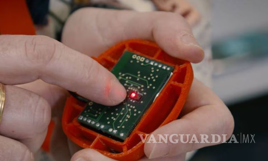 $!“Bindi”, innovador aparato que detectaría si la persona que lo lleva es víctima de violencia sexual.