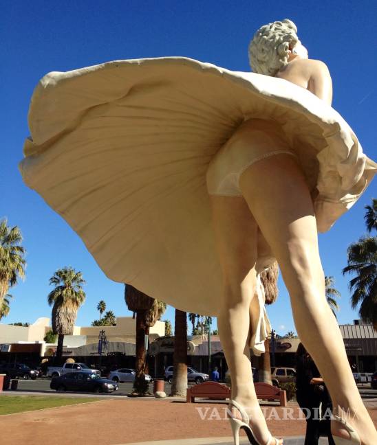 $!¿Arte o misoginia? Piden ‘cancelar’ estatua de Marilyn Monroe en California