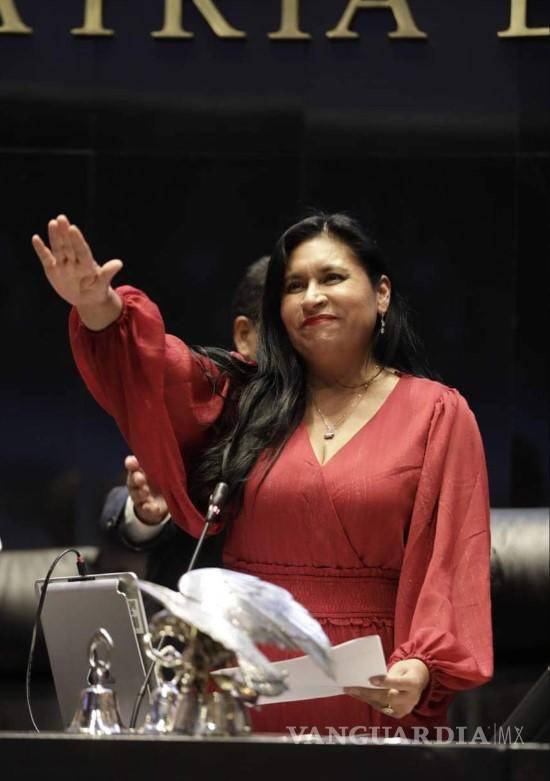 $!Recientemente la legisladora Ana Lilia Rivera, del grupo Parlamentario de Morena, asumió la presidencia de la Mesa Directiva del Senado de la República | Foto: Especial