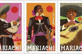 Esta imagen proporcionada por el Servicio Postal de Estados Unidos muestra una serie especial de estampillas de mariachis diseñadas por el artista Rafael López.