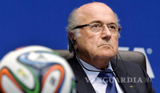 Joseph Blatter queda inhabilitado del futbol por seis años