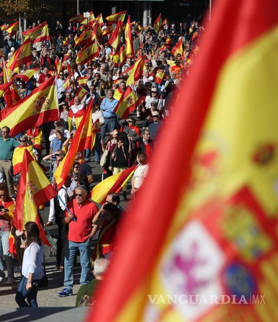 $!Miles de personas claman por la unidad de España en Madrid