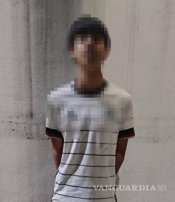 Detienen a 4 adolescentes por lanzar piedras a vehículos en movimiento, en Nuevo León