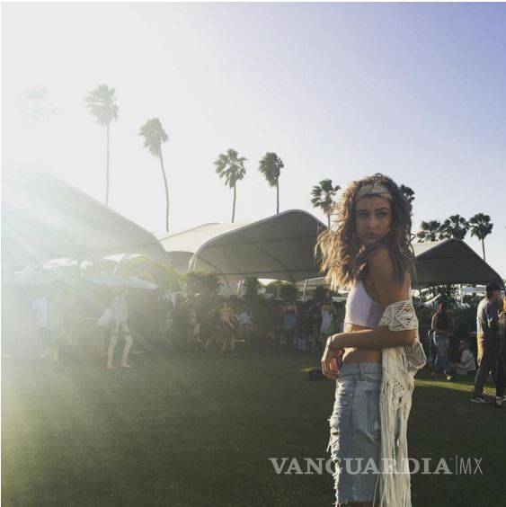 $!Famosos llegan a Coachella: Chécate sus looks