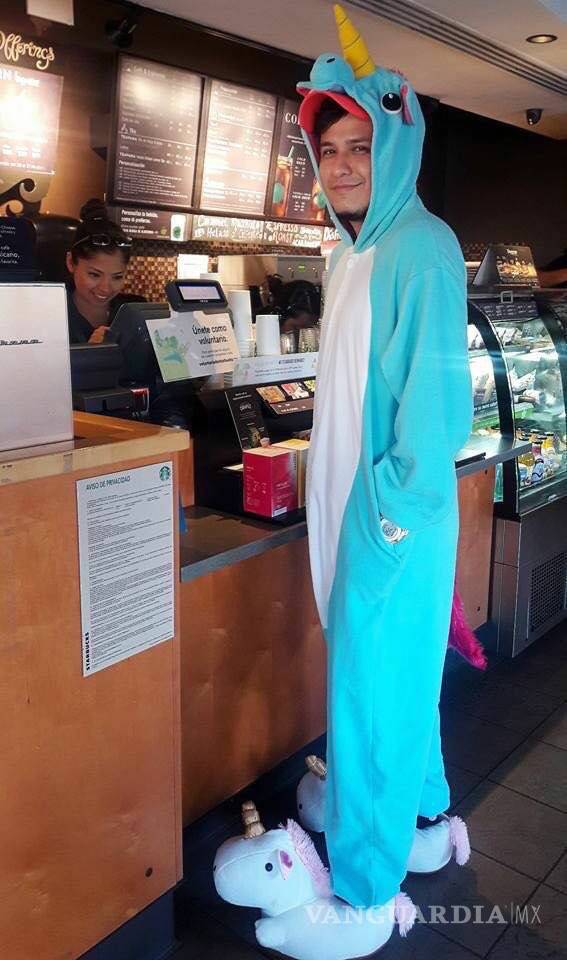 $!La magia del #unicornfrappuccino llega a los memes