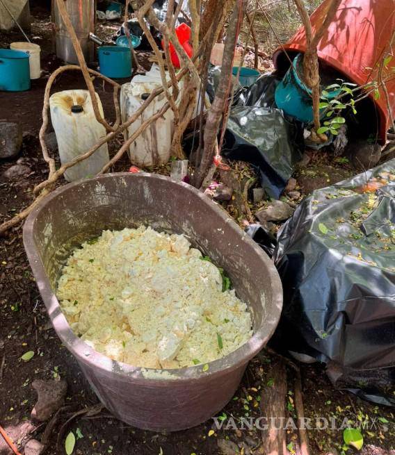 $!Neutraliza Semar narcolaboratorio en Culiacán; aseguran 950 kilos de metanfetamina