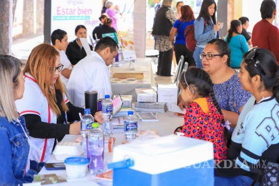 $!Las brigadas de “Vamos Seguras” incorporan actividades recreativas para generar confianza y facilitar el acercamiento de mujeres que temen pedir ayuda a causa de la violencia en sus hogares.