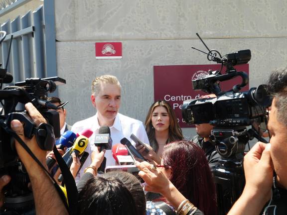 Karina Barrón ofreció disculpa pública y pagará 3.2 millones de pesos a Waldo Fernández tras acuerdo por denuncia falsa durante elecciones de 2024