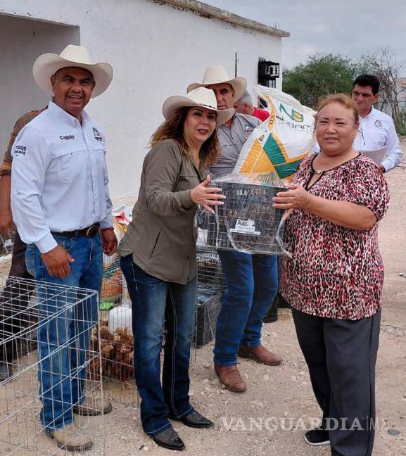 $!El alcalde Tomás Gutiérrez Merino destacó que el programa contribuye a la seguridad alimentaria y al desarrollo rural del municipio.