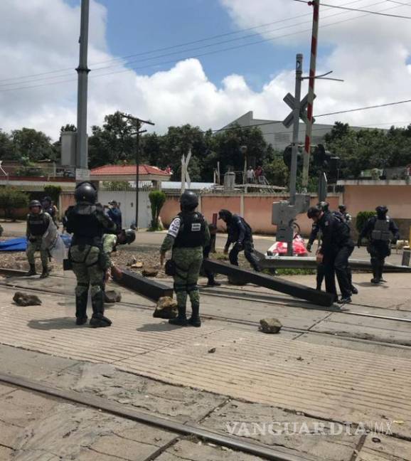 $!Reforma señala inacción de la Guardia Nacional en Michoacán, AMLO los llama 'fachos'