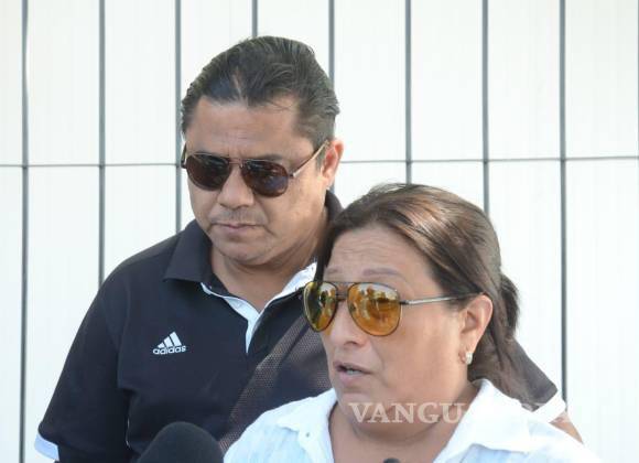 $!Mario Escobar y Dolores Bazaldúa, padres de Debanhi Susana Escobar Bazaldúa.