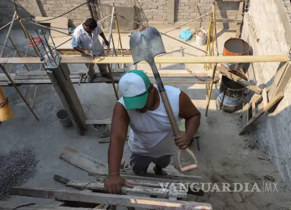 $!Los albañiles son de los oficios con salarios más bajos, de acuerdo con la estadística oficial.