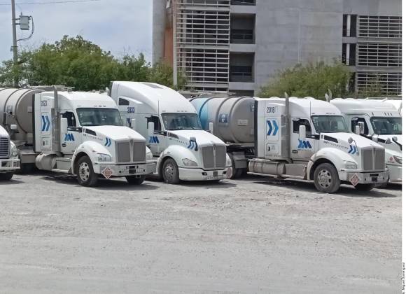 Detienen a 18 choferes tras arranque de operativo contra la importación de ‘huachicol fiscal’