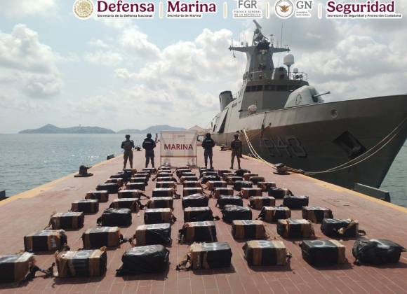 Semar asegura más de mil 300 kg de cocaína frente a las costas de Guerrero durante operativo marítimo