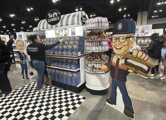 Warren Buffett anuncia que se retirará a finales de año; ya se ha designado un sucesor