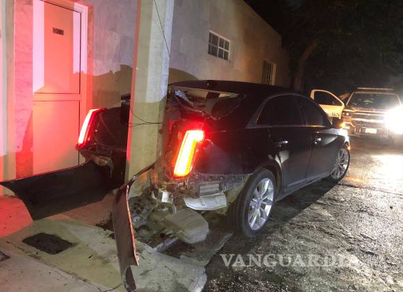 Joven ebrio impacta poste y deja sin luz a vecinos de colonia al norte ...