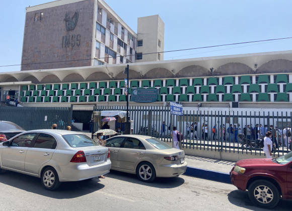 Sin Clima En La Clínica 7 Del Imss Monclova Sus Trabajadores Se Manifiestan Y Piden Solución 3882