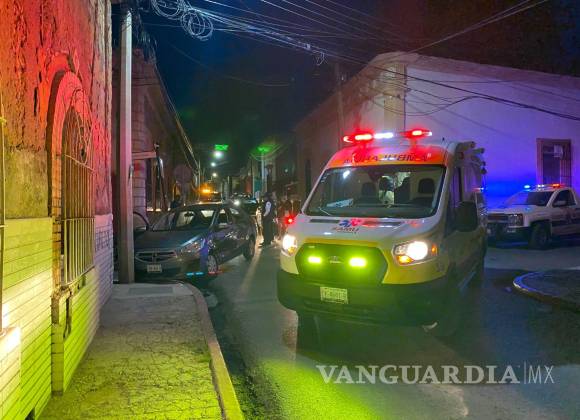 En el centro de Saltillo, choque provoca lesiones a mujer embarazada