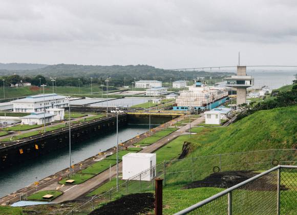 La peligrosa obsesión de Trump con el canal de Panamá