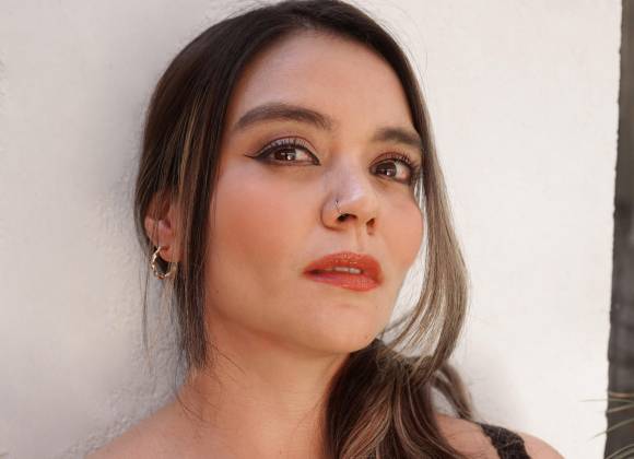 Laura Baeza plasma dos voces de las víctimas de la violencia de género en nueva novela