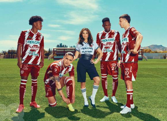 Eva Longoria y Ryan Reynolds protagonizan docuserie del Necaxa; estrenará en Disney+