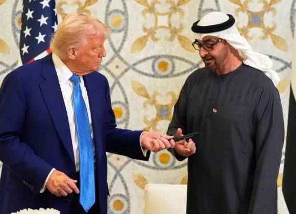 Trump alcanza un acuerdo ‘histórico’ con Emiratos Árabes Unidos para construir el mayor campus de inteligencia artificial fuera de EU