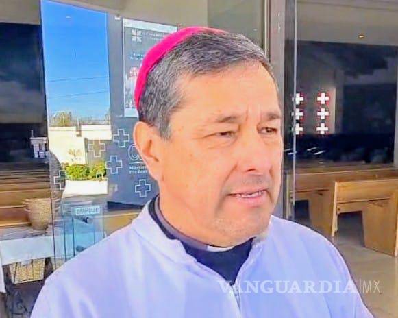 $!El obispo Alfonso Miranda Guardiola anunció los actos religiosos por el 20 aniversario de la tragedia minera.