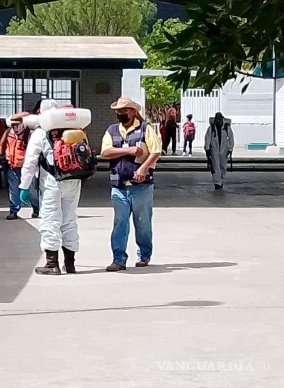 $!Comunidad educativa exige clases en línea ante el riesgo de más contagios y la falta de acciones claras por parte de las autoridades.