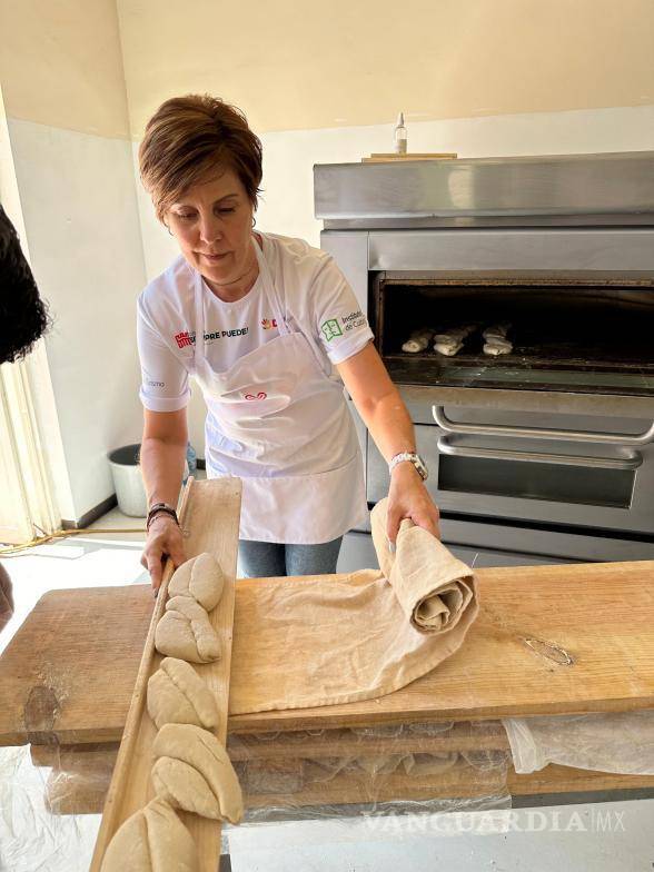 $!En este taller estuvo presente la Presidenta Honoraria del DIF Torreón, la señora Selina Bremer de Cepeda.