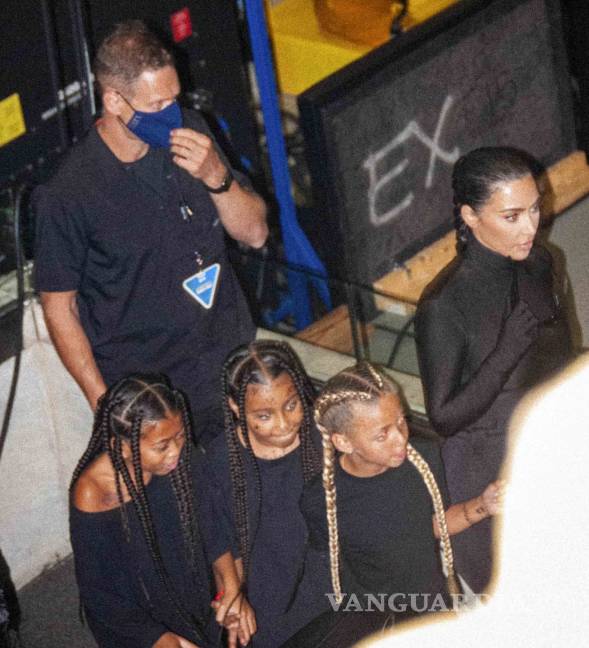 $!¿Reconciliación a la vista? Kim Kardashian asiste a concierto de su ex, Kanye West