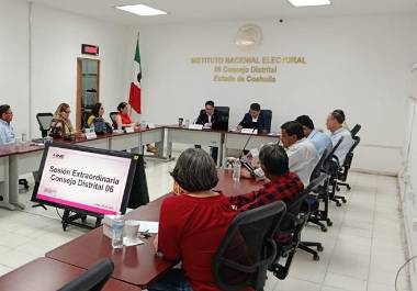 Ciudadanía coahuilense participa en capacitación para integrar casillas en la elección de junio.