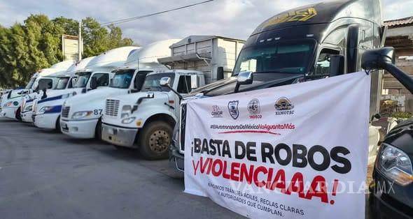 $!La movilización se realizó a la altura de El Vergel, Durango, sin bloquear la circulación vehicular.