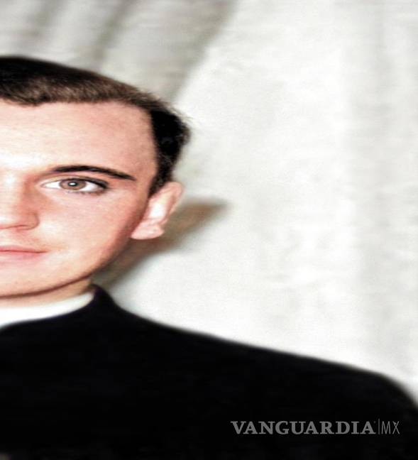 $!El papa Francisco, Jorge Mario Bergoglio, en una fotografía (que ha sido coloreada) tomada cerca de 1959 y que forma parte de su autobiografía.