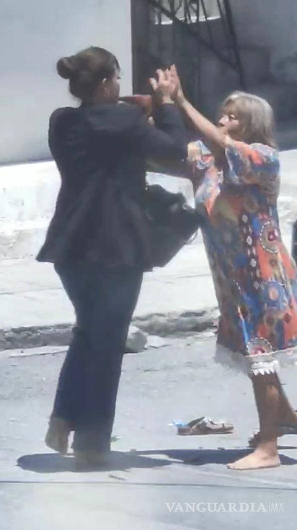 $!La mujer se negó a pagar, porque asegura que no tiene dinero.