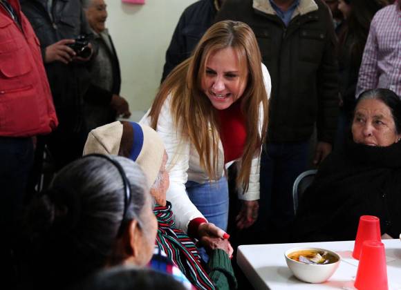 Resalta DIF Coahuila apoyos para adultos mayores 