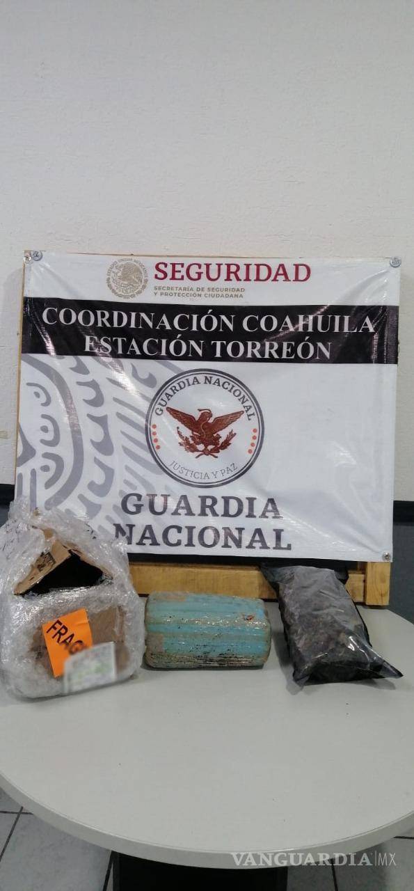 $!Presuntos paquetes de droga conocidos como marihuana