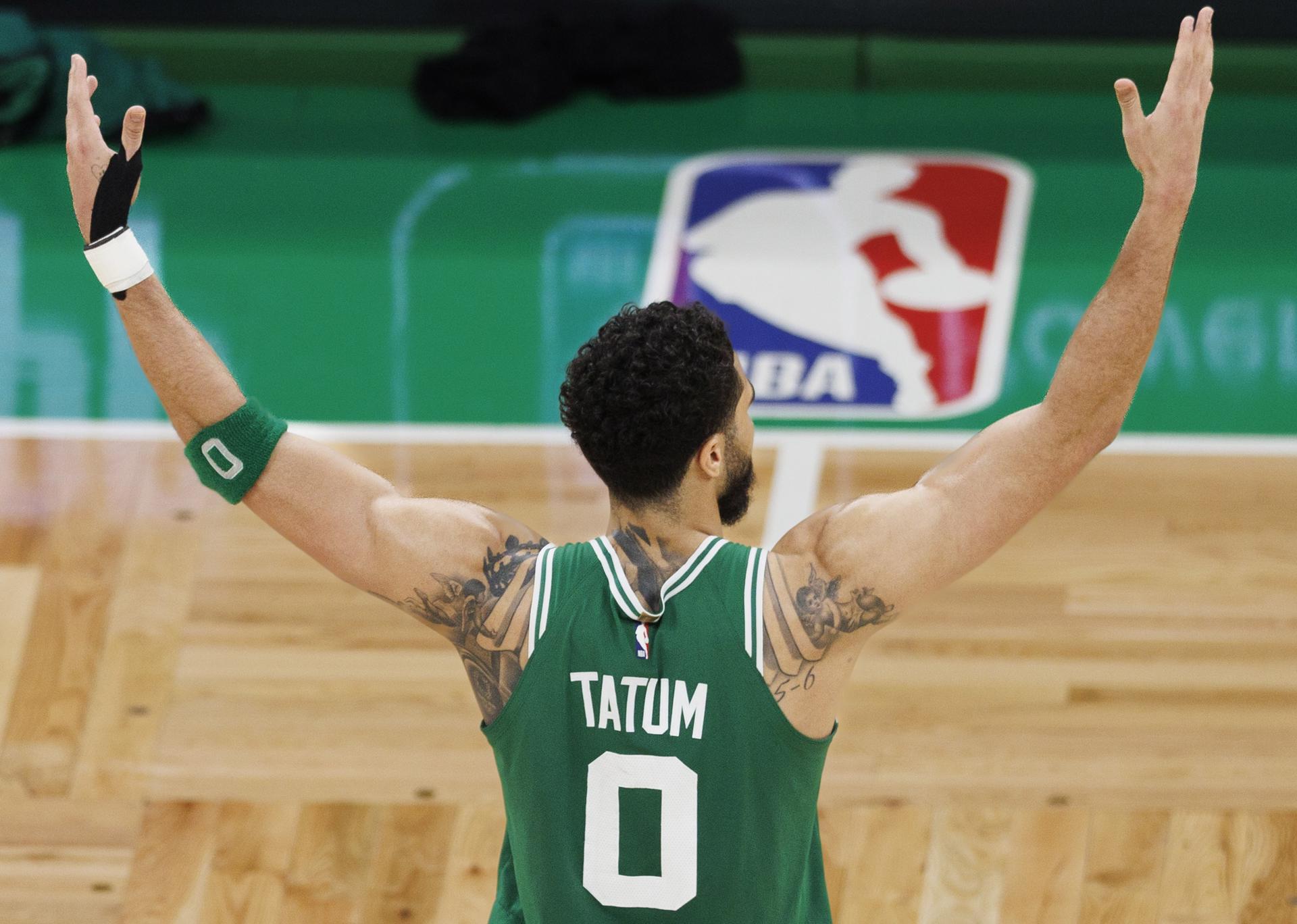 Históricos 51 puntos de Tatum llevan a los Celtics a enfrentarse al Heat en las Finales del Este. Noticias en tiempo real