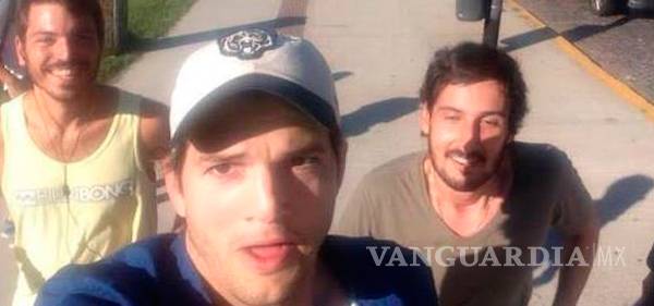 $!Ashton Kutcher conquista a Argentina con selfies