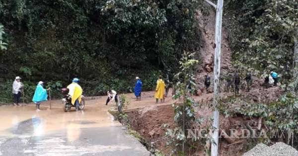 $!Deslave de cerro sepulta a 6 personas en San Pedro Ocotepec, Oaxaca