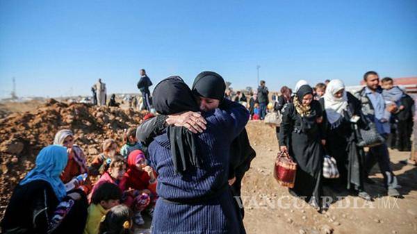 $!Conmovedor reencuentro de una familia iraquí tres años después de ser separada por ISIS en Mosul