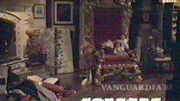 $!Lo que ocultaba Michael Jackson tras un armario: juguetes para niños y una foto de 'mi pobre angelito'