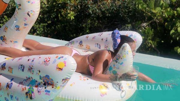 $!Las candentes fotos de Rihanna durante sus vacaciones en el Caribe