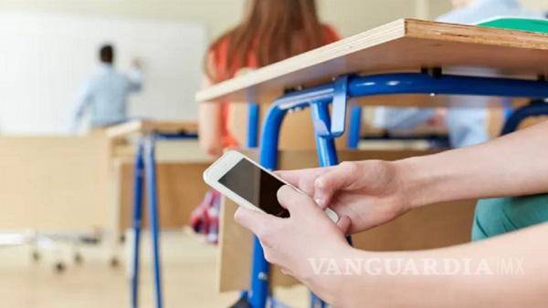 $!Se ha documentado que el uso de celulares en las aulas genera mayores distracciones, afectando el proceso educativo.