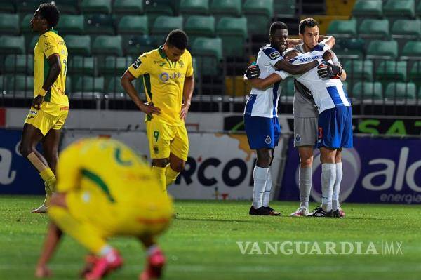 'Tecatito' Corona está cada vez más cerca del título en Portugal
