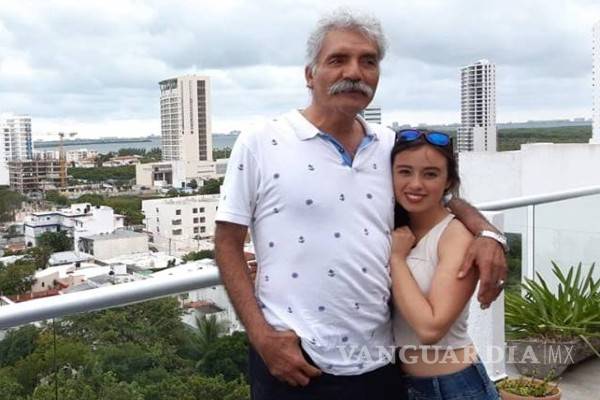$!¡60 y 20!... José Manuel Mireles se casa en Morelia, Michoacán, con una chica 40 años menor (video)