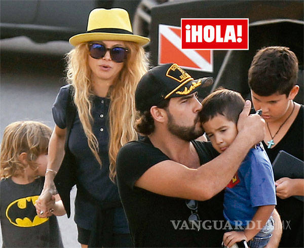$!Paulina Rubio lleva meses sin dejar que Gerardo Bazúa vea a su hijo
