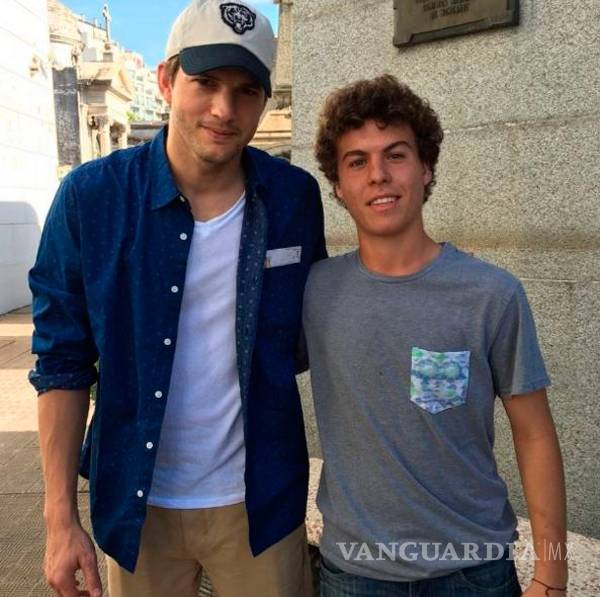 $!Ashton Kutcher conquista a Argentina con selfies